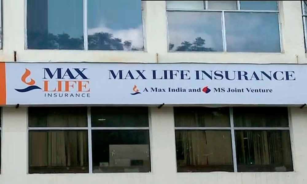 max-life-insurance-eyes-double-digit-growth