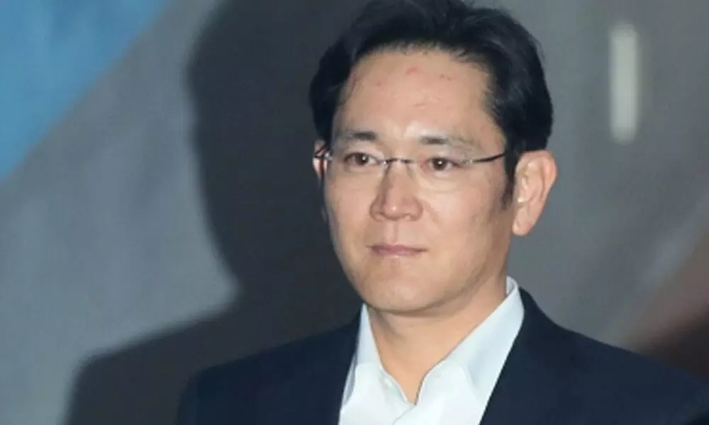 Samsung heir faces 9 years in prison over bribery case