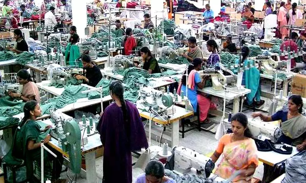 Protesting against price rise Tirupur garment industry stops production for a day