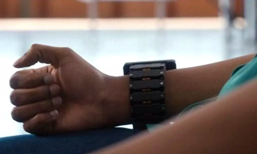 Now, FB wearable translates neural signals into action