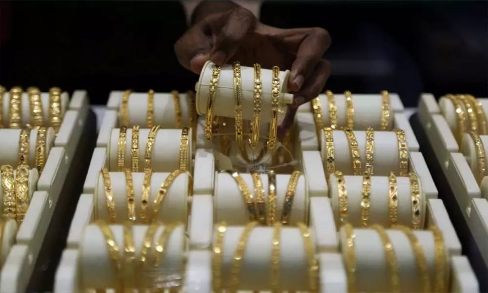 Gems, jewellery exports slip by 5%