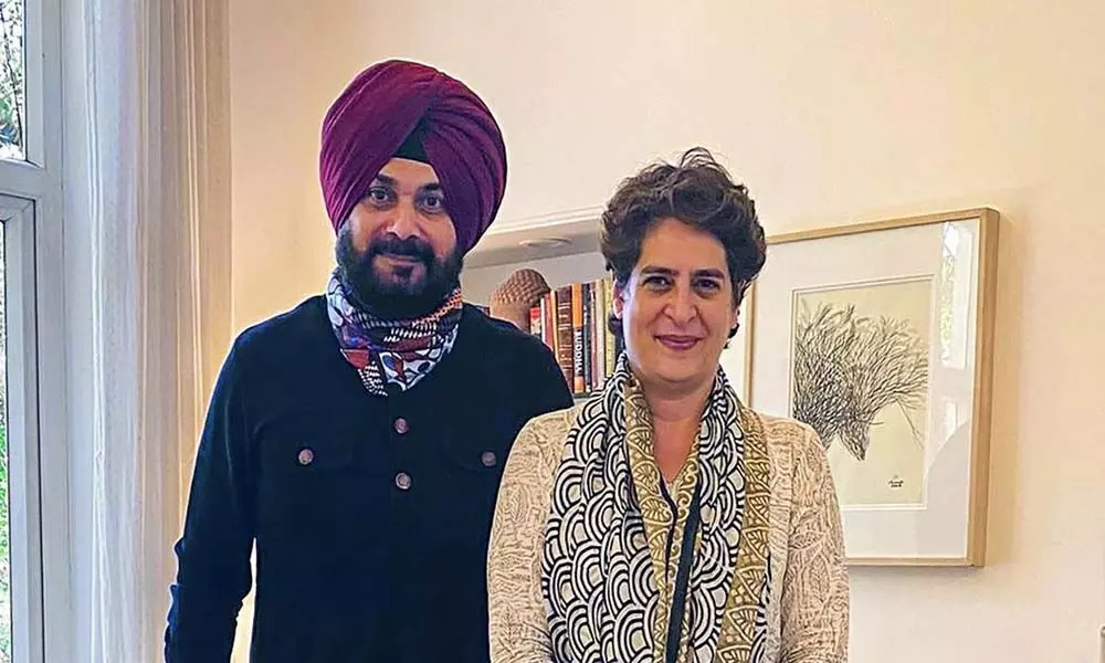 Amid in-house politics in Punjab Congress, Sidhu meets Priyanka