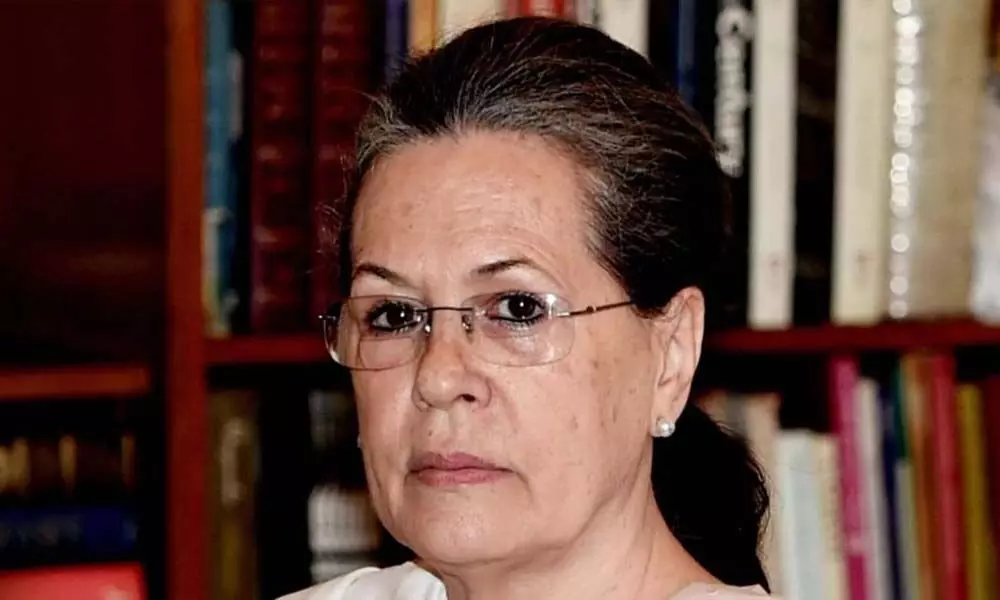 Sonia sets up Parliament groups for both House