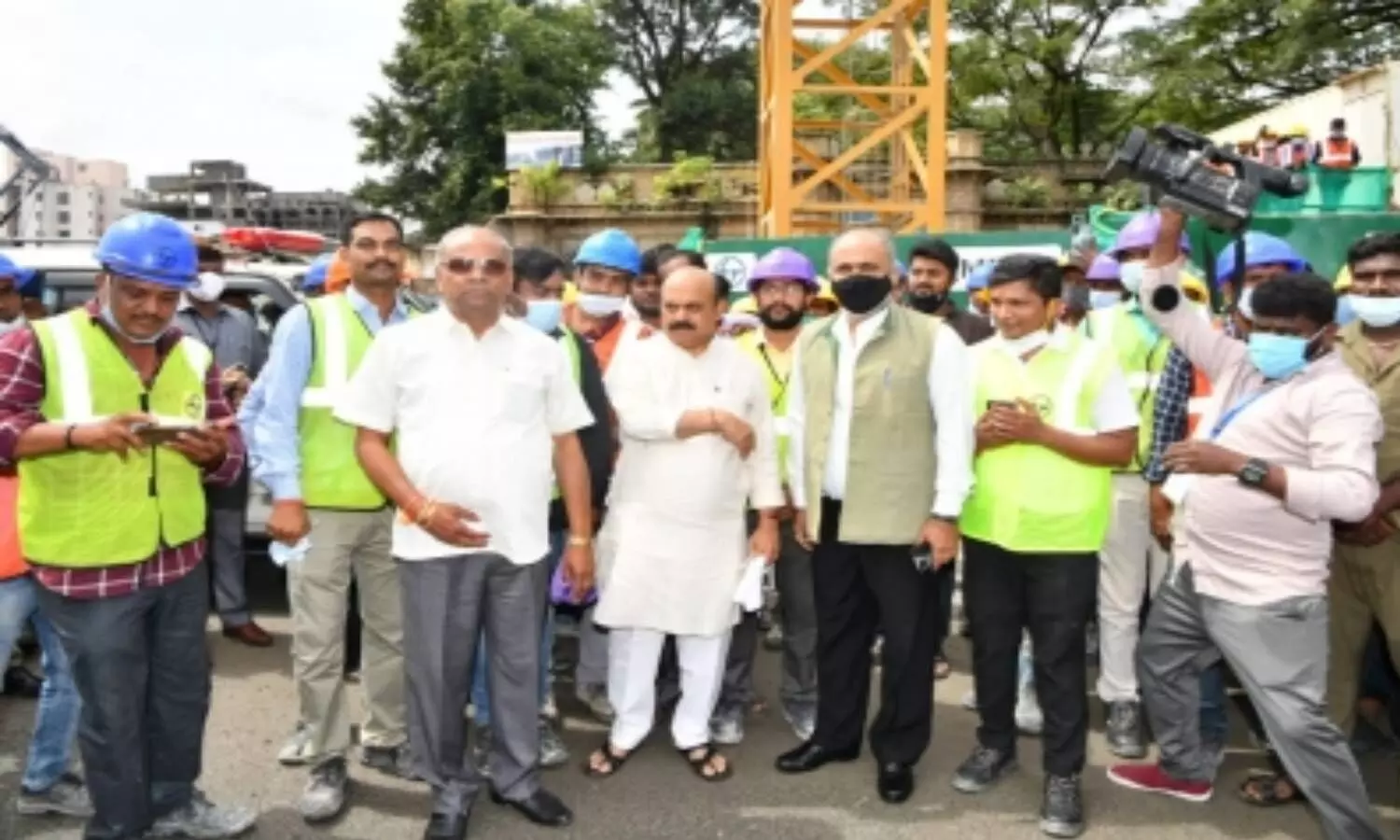 Ktaka CM sets deadline for Bluru Metro 2nd phase completion