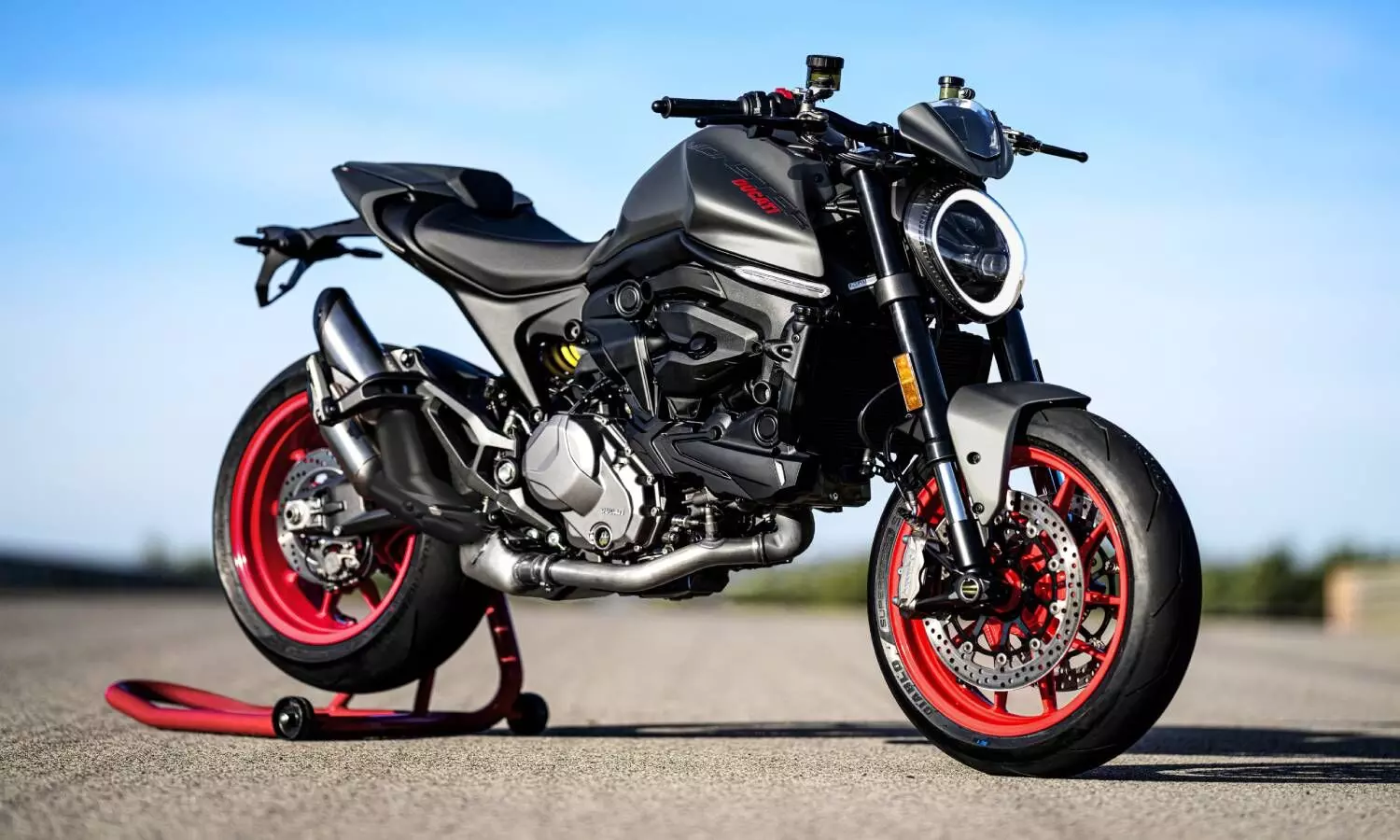 Ducati Monster 2021 rides into India: What it offers?