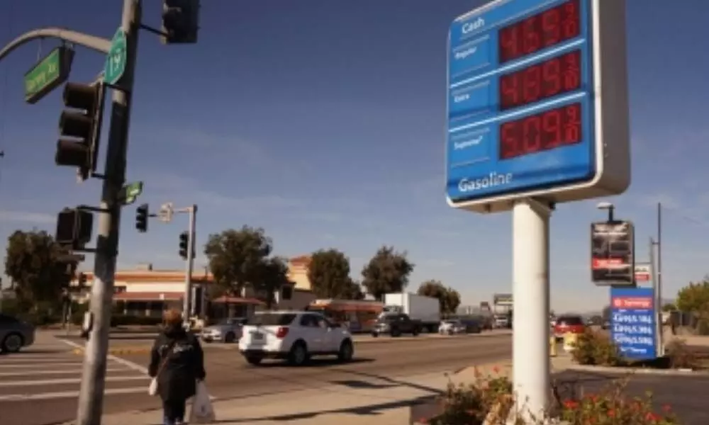 Gas prices in Los Angeles set 11 new records in 12 days