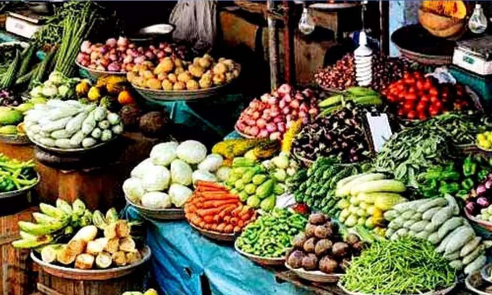 Inflation at 8-mth high, remains above RBI target