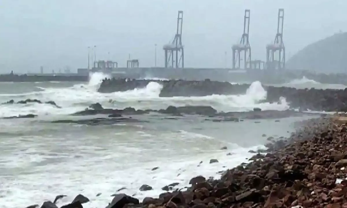 Cyclone Michaung intensifies in Tamil Nadu; Five feared dead