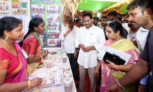 Jagan credits Rs. 3,758 cr first tranche of Rythu Bharosa