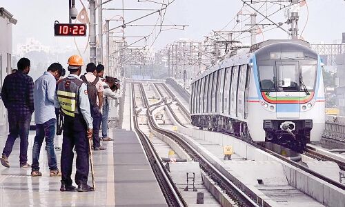 Metro projects to churn Rs. 80,000-cr biz opportunities