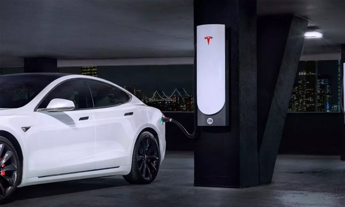 Tesla installs 4k EV supercharger stations