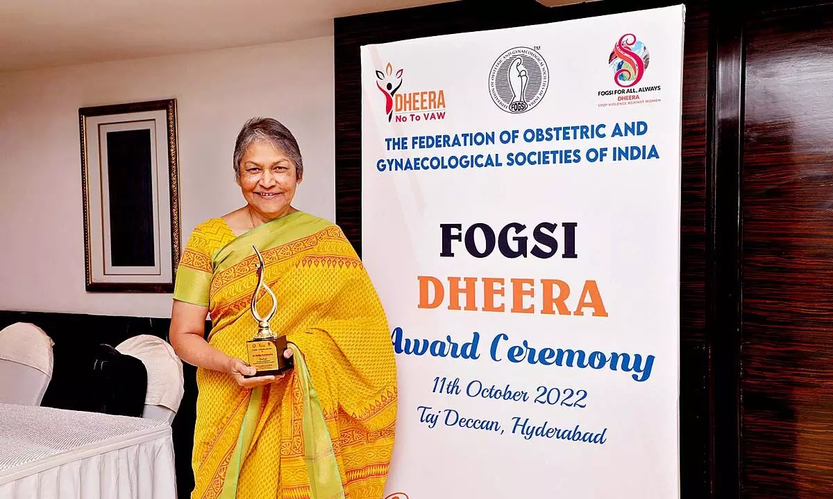 Dr Evita bags FOGSI-Dheera award