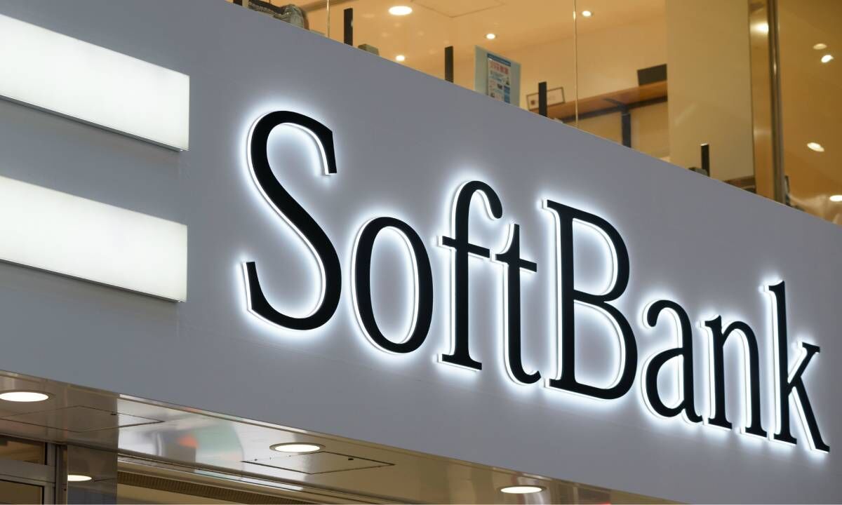 SoftBank Vision Fund Loses Massive $32 Bn As Tech Startups Bleed