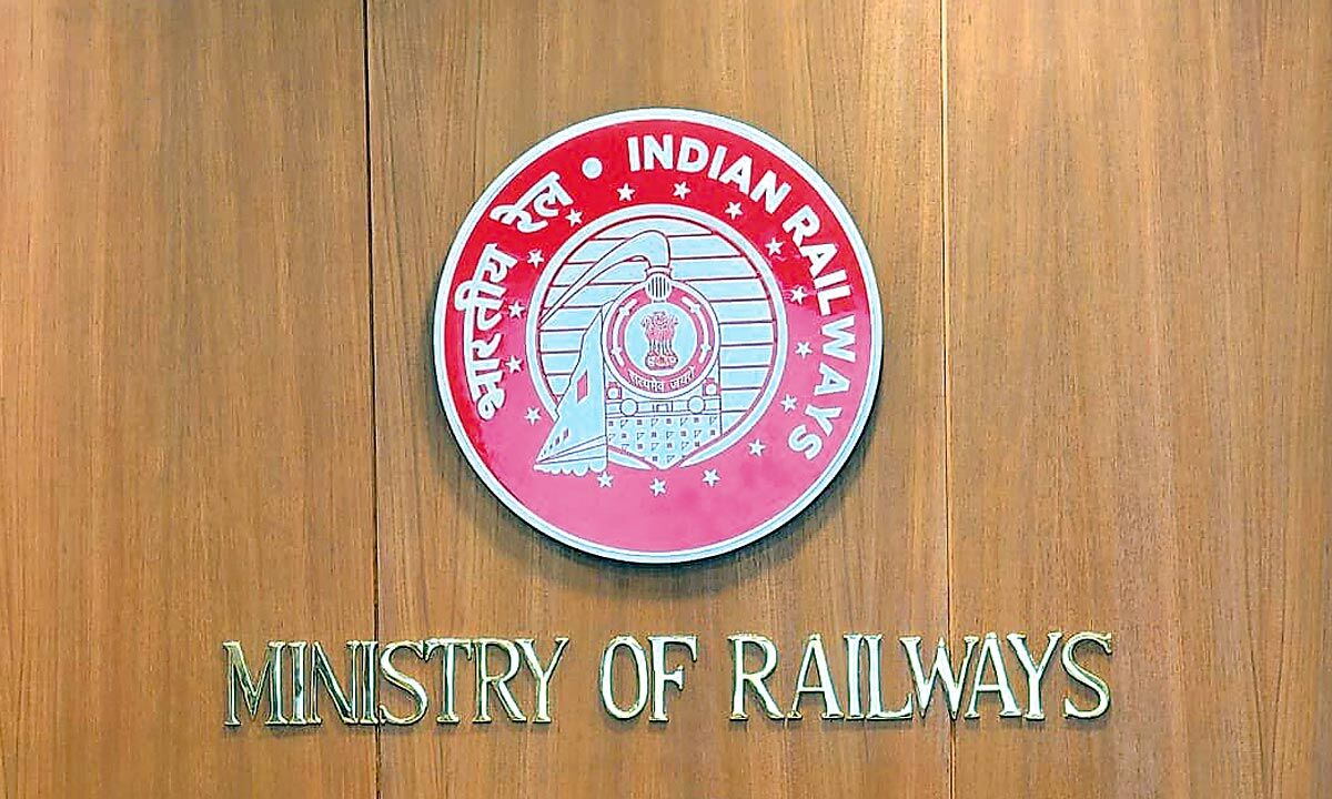 indian railways 🚂🚃 . . . #indian_railway__fan #indianrailways  #trendingreels #viralvideos #explorepage #sunday | Instagram