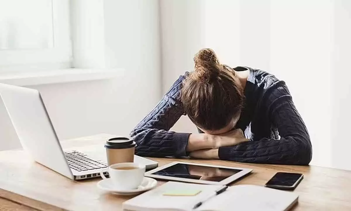 How to function well at work after a bad night’s sleep