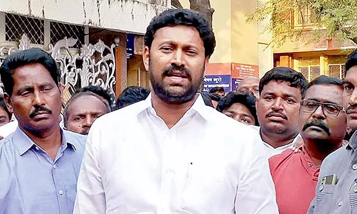 Kadapa MP YS Avinash Reddy on Monday approached the Telangana High Court for anticipatory bail in Y S Vivekananda Reddy murder case.