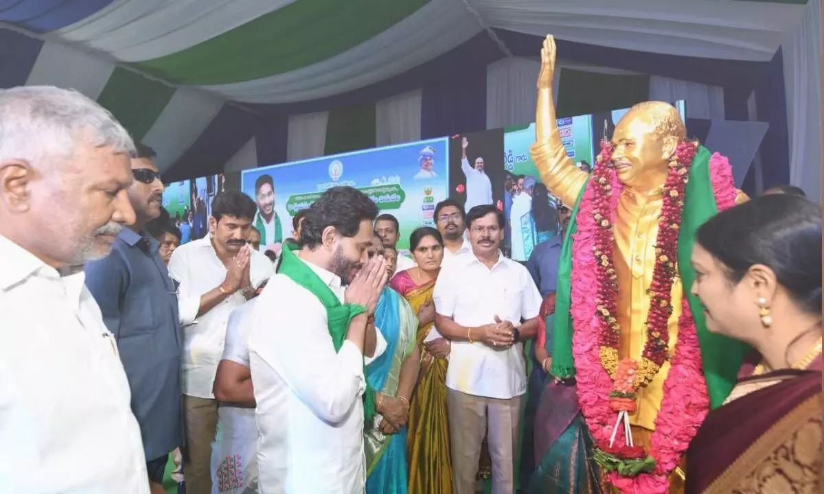 Jagan releases Rs.1117 crore for claims under YSR Crop Insurance