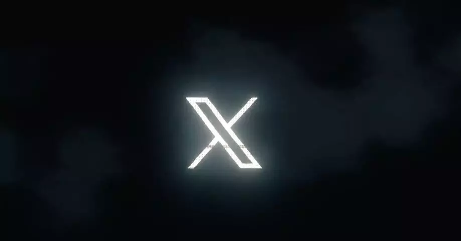 Musk to soon replace Twitters blue bird with X logo