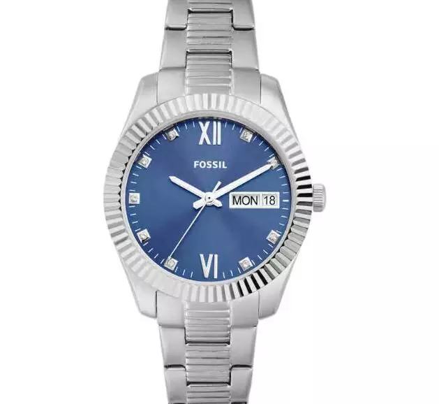 Fossil Scarlett Silver Swiss-Made Watch for Only Rs 3,998 - Dive into the Details