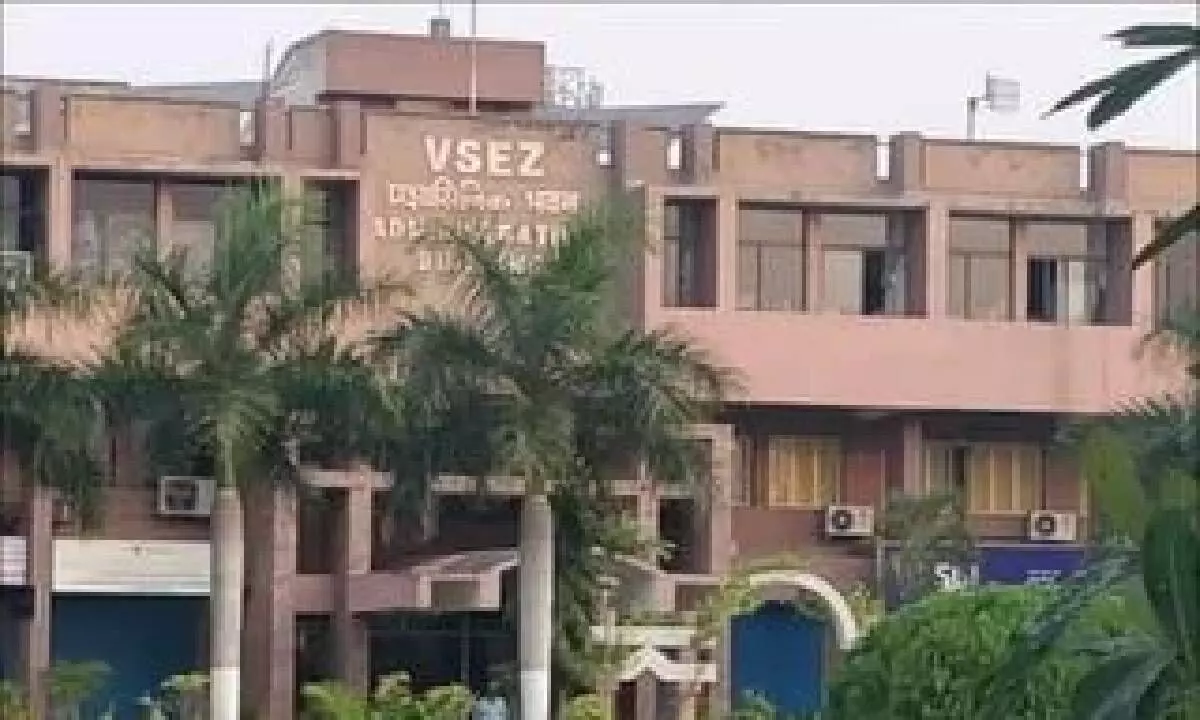 VSEZ exports rise 34% to Rs 50,195 cr in Q1