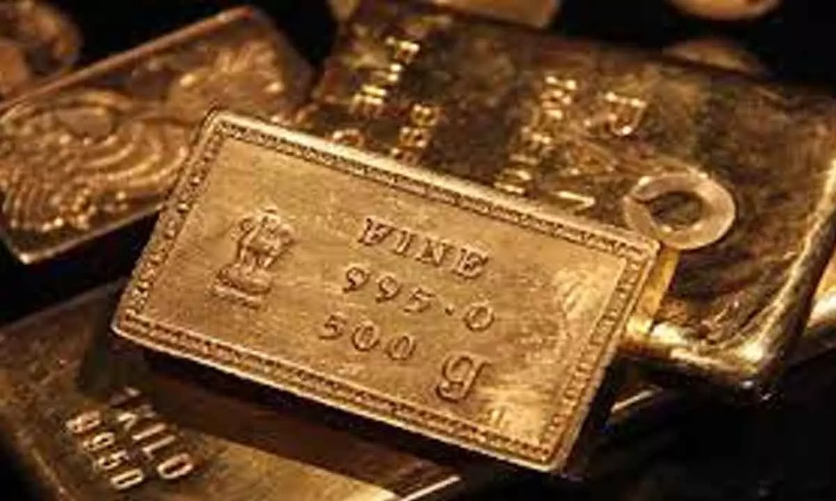 Bullion declines on weak global cues