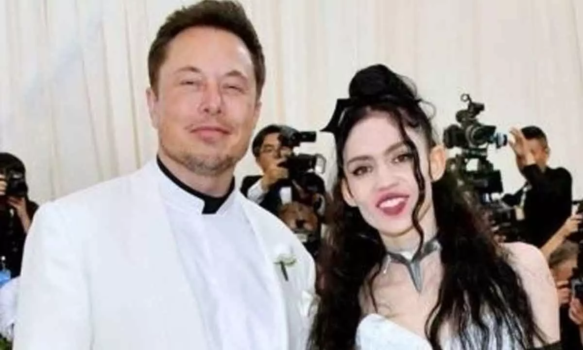 Emotional scars let Musk have fluid mix of girlfriends