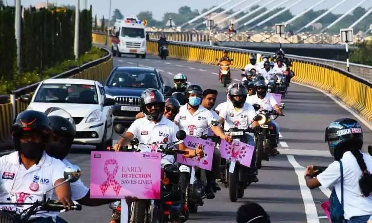 Women bikeathon creates awareness on breast cancer