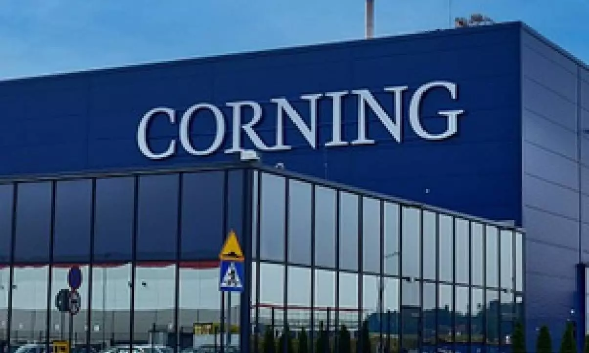 Optiemus, Corning to make 30 mn finished cover glass parts, generate jobs in India