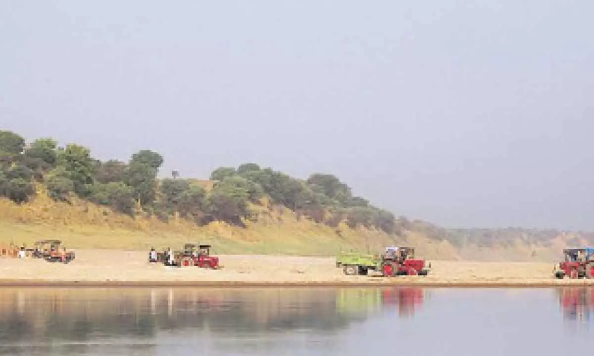 Green activists urge Centre to stop Adani beach sand mining bid in AP