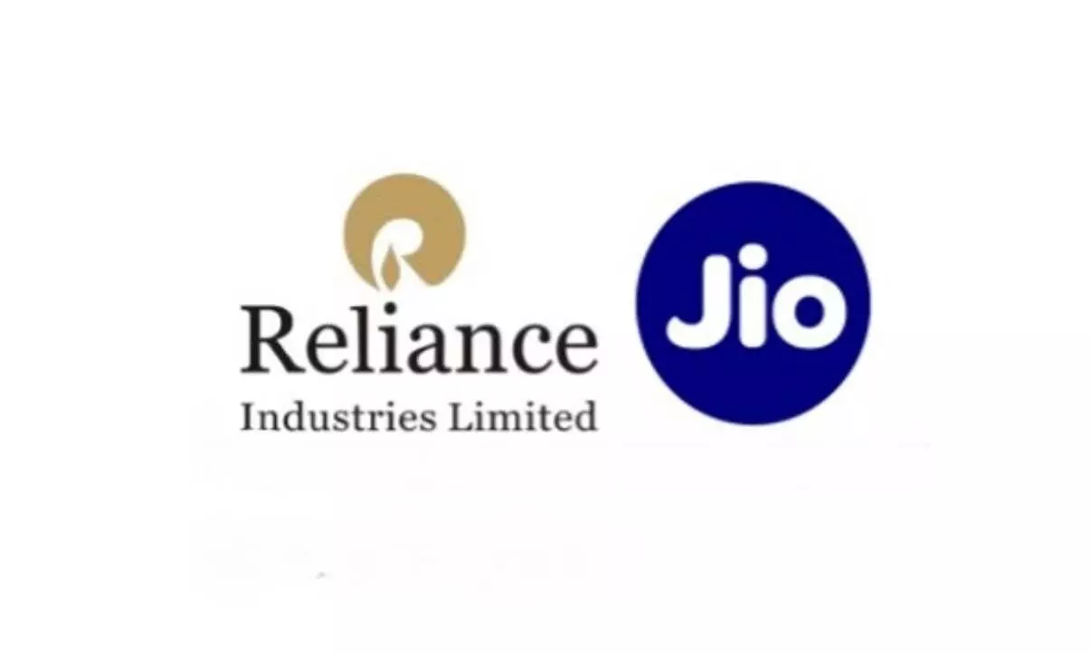 Jio Financial Services Stock Price Update: Trading Volume Spikes, But Bearish Outlook Prevails