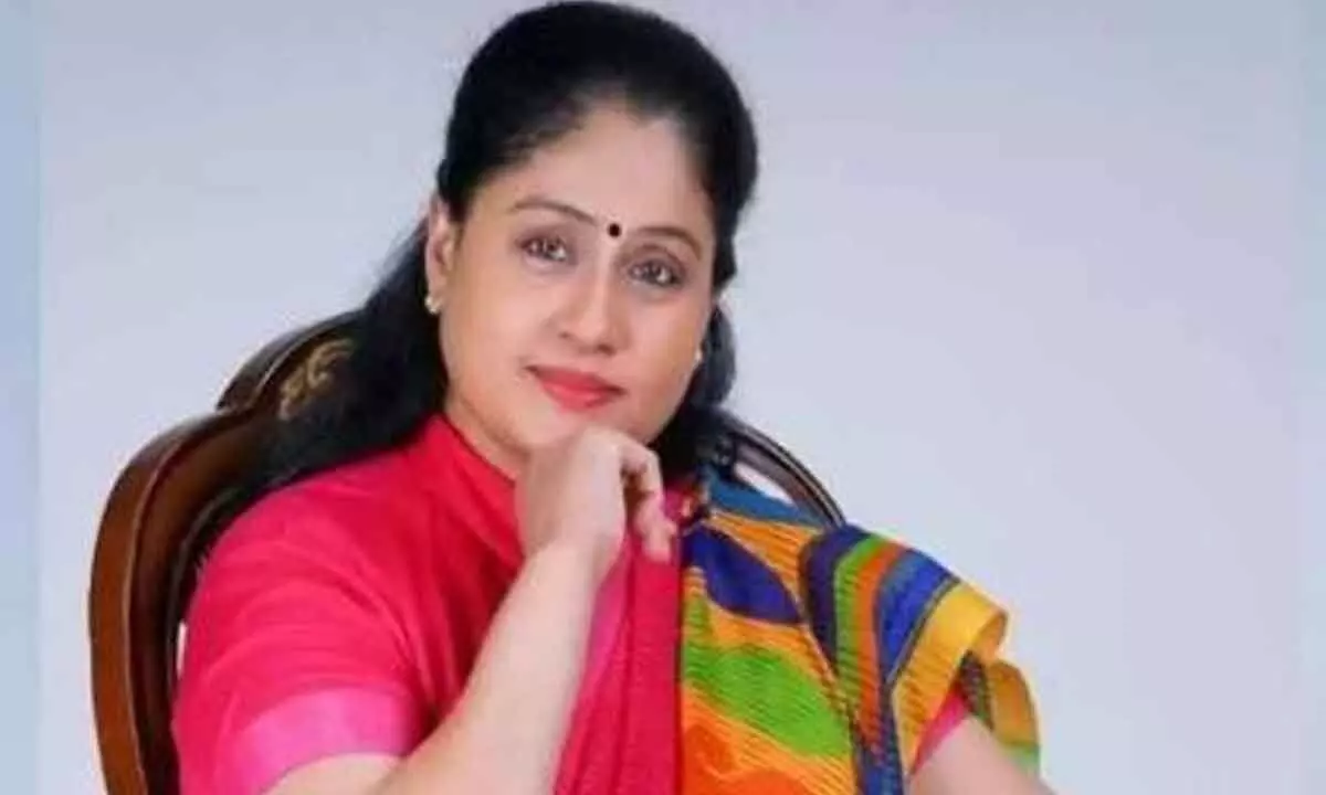 Vijayashanti likely to join Congress