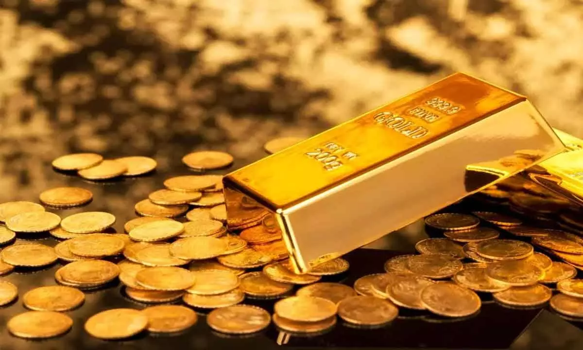 Gold price up Rs100; silver remains flat