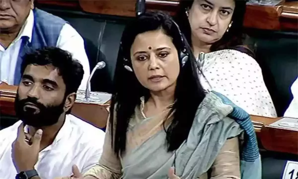 LS expels TMC MP Mahua in cash for Parl query charge