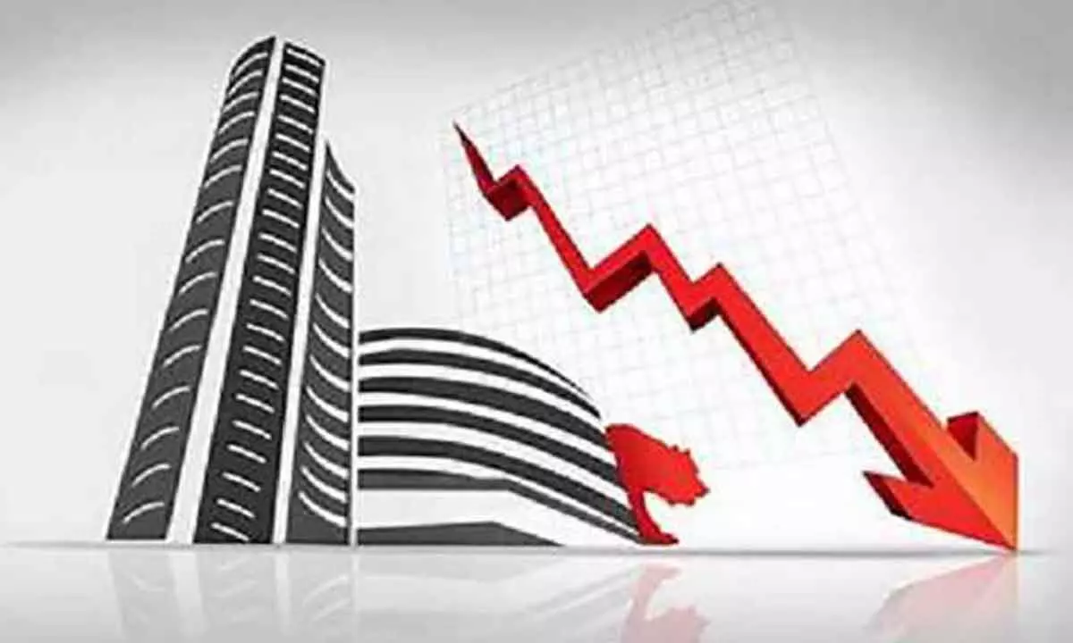 Sensex, Nifty trade flats; Midcap index slips over 300 points