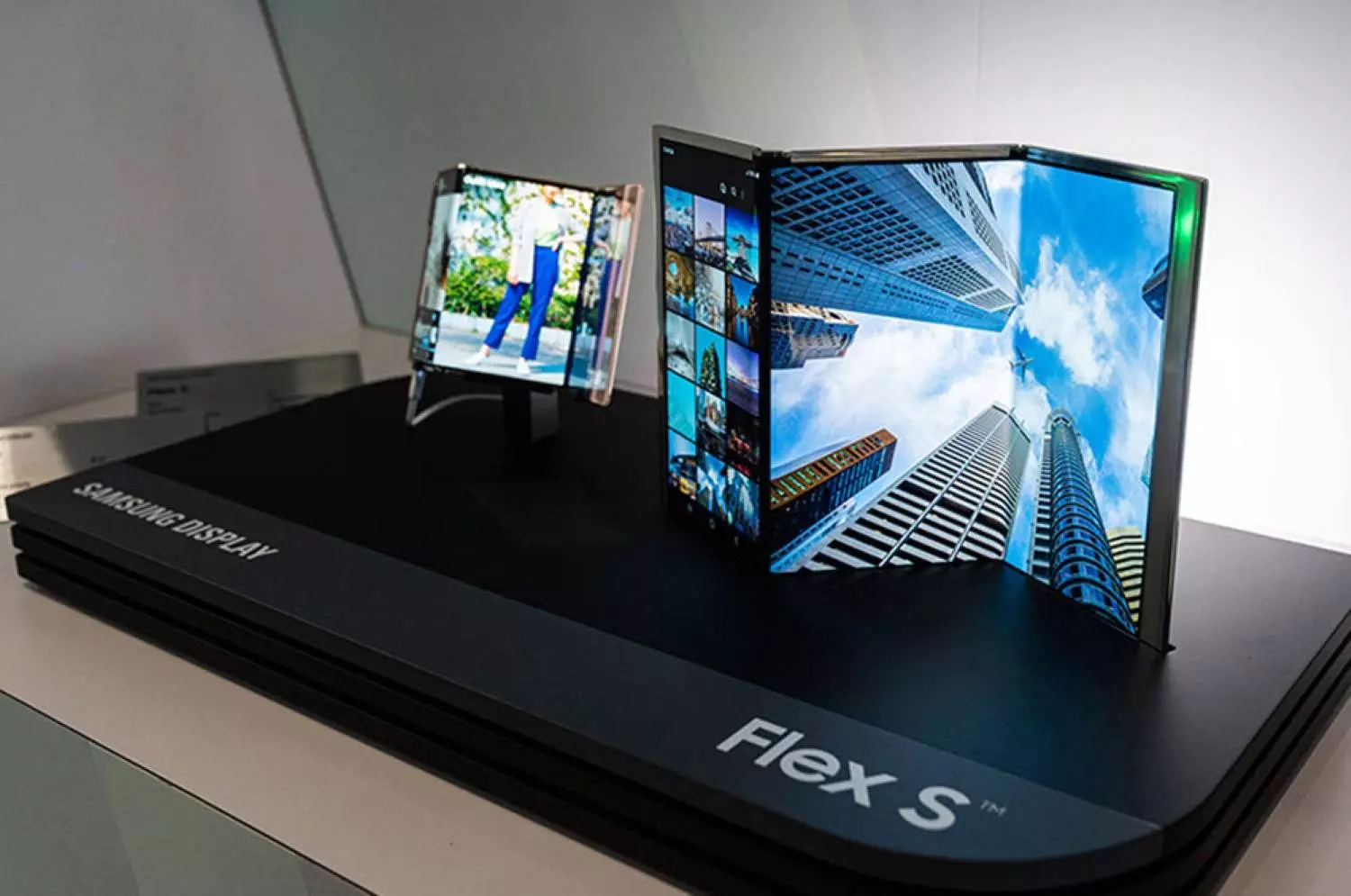 Samsung unveils a new lineup of foldable displays at CES 2024