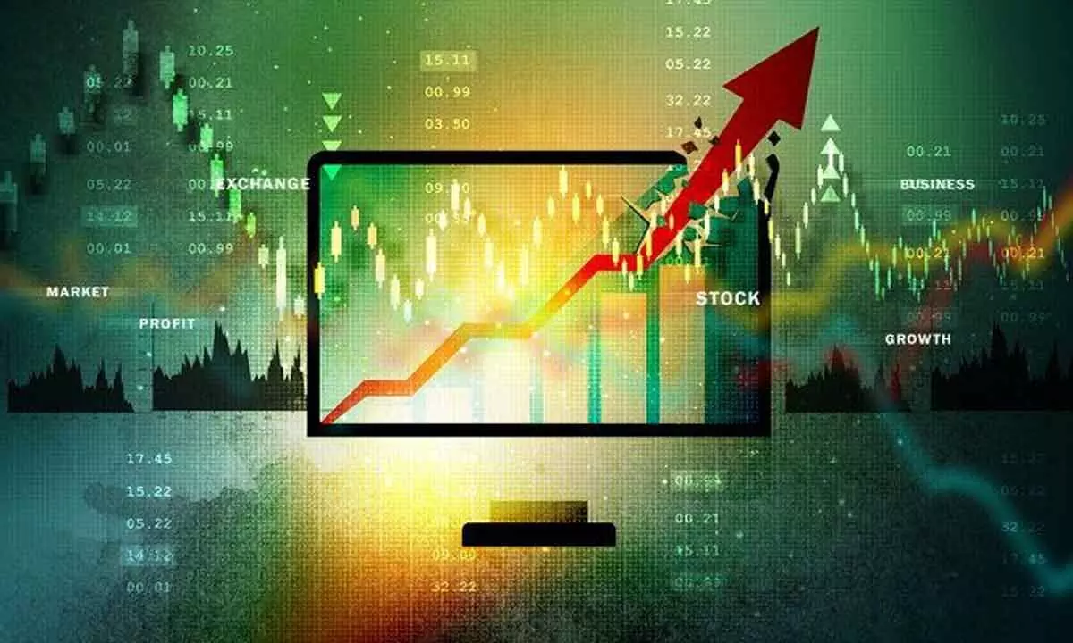 Traders awaiting either side breakout