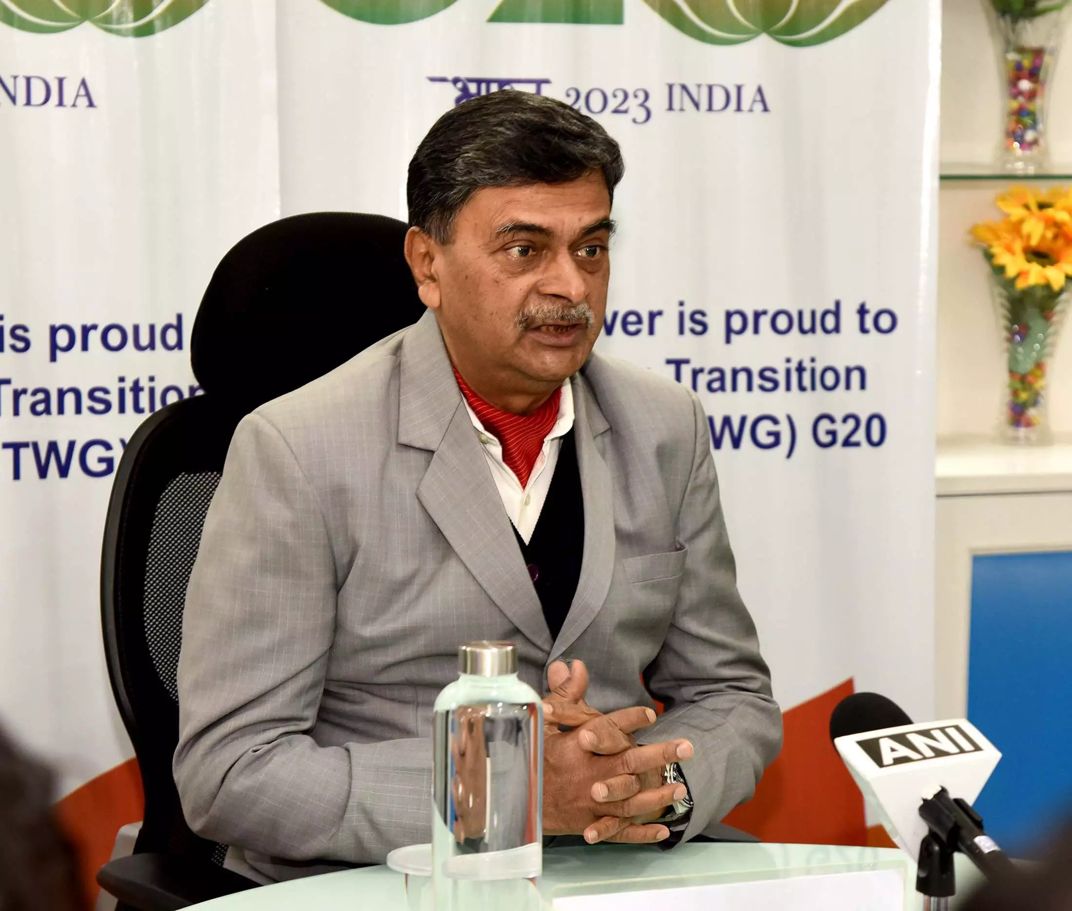 Union Power Minister R K Singh commends IEEMA on the launch of ELECRAMA 2025