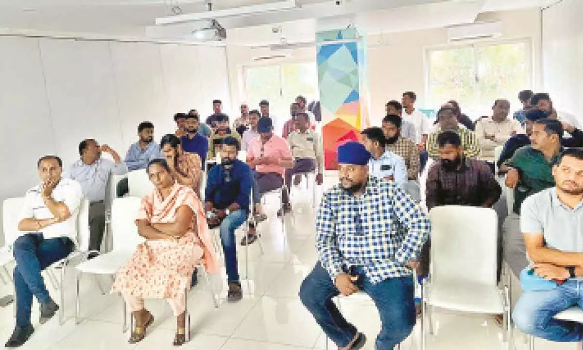 Vahan Tech holds meet on blue-collar recruitment