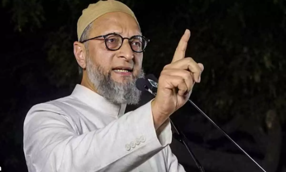 No Razakars, those loyal to country live here, Owaisi on Shah’s comments