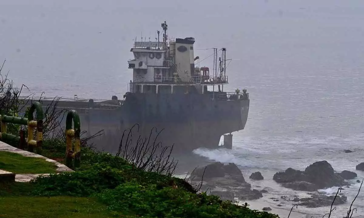 Bid to convert abandoned B’desh ship into floating restaurant turns jinxed