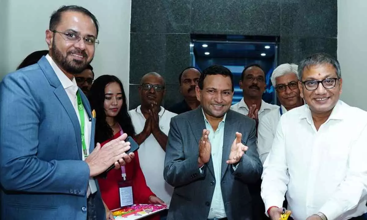 BSE MD & CEO (extreme right) inaugurating third datacentre of CtrlS in Hyderabad on Wednesday