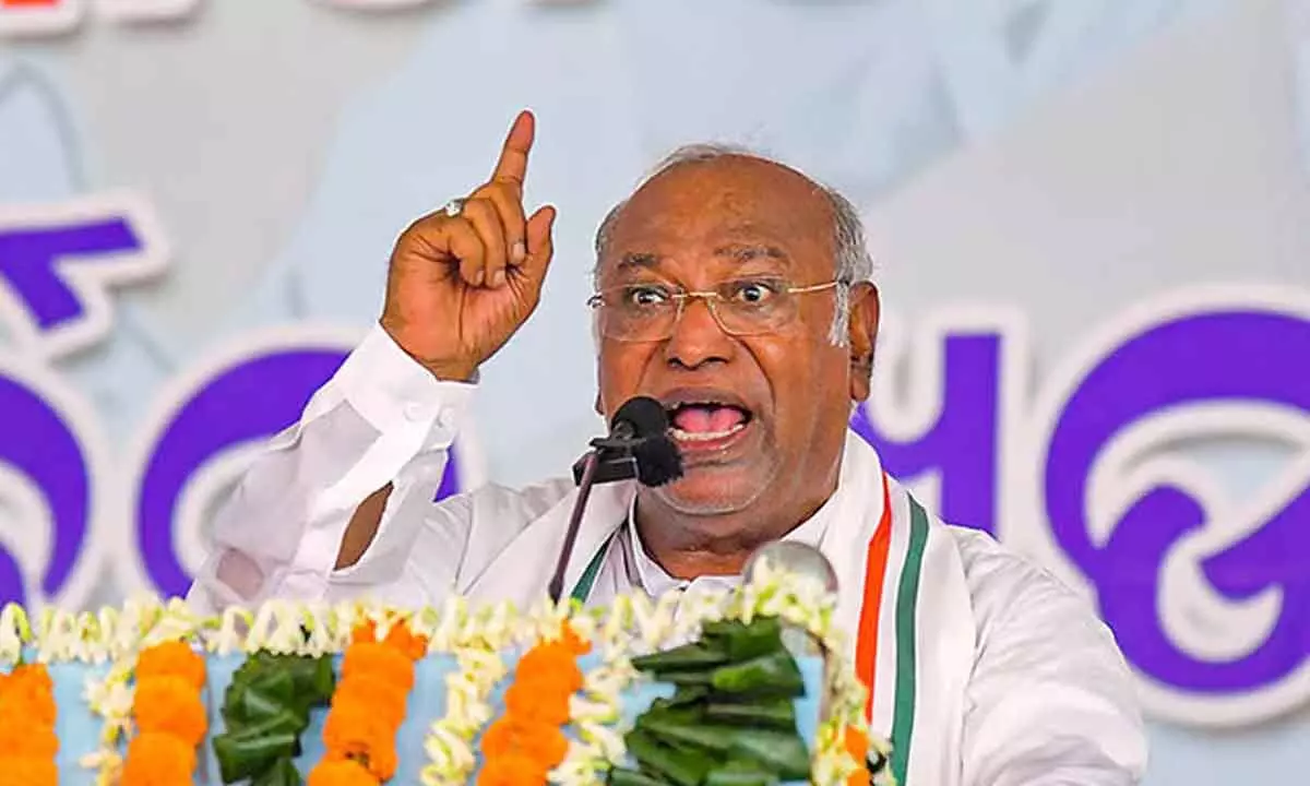 ‘U’ in UPS stands for Modi govt’s U-turns, says Kharge