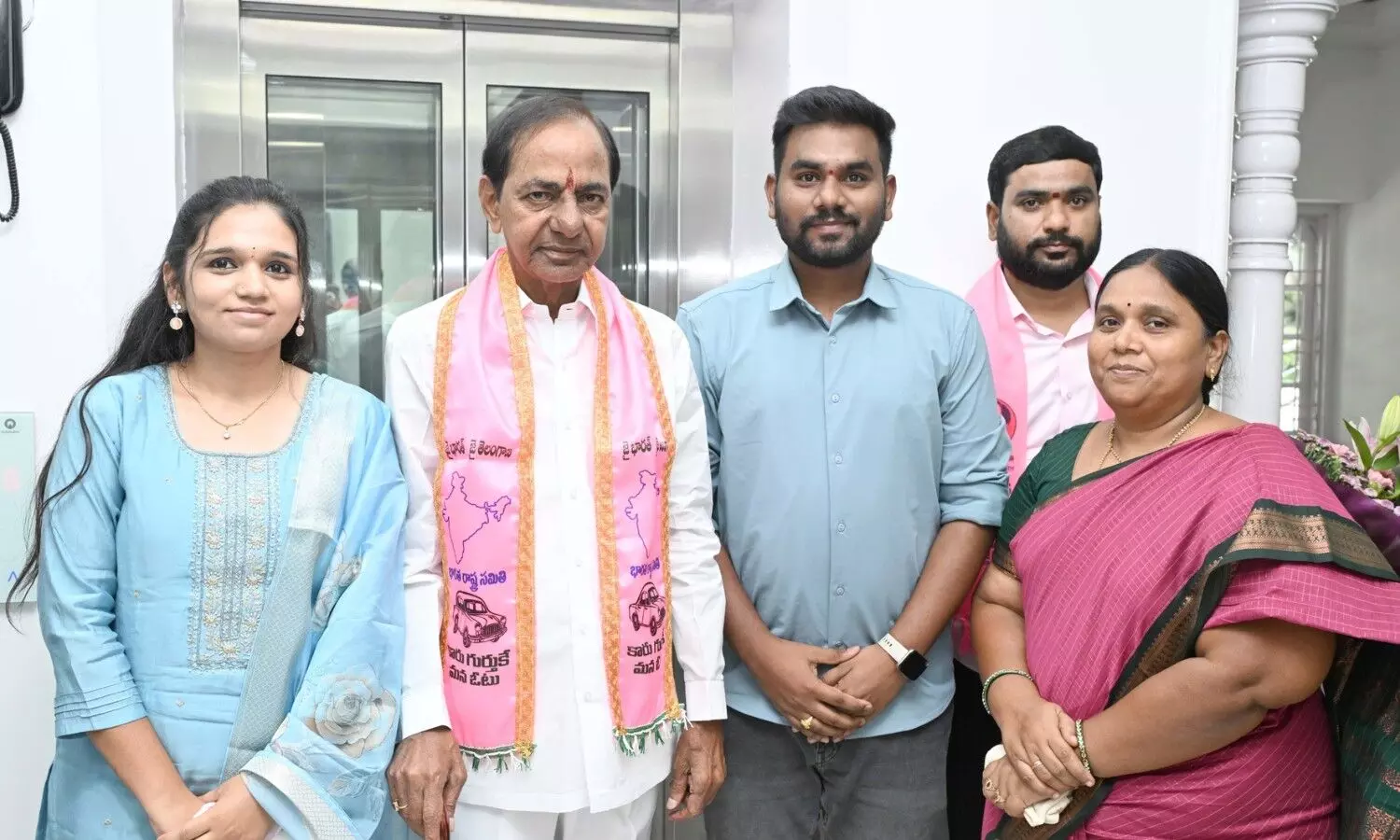 KCR supports family of Telangana martyr with financial aid