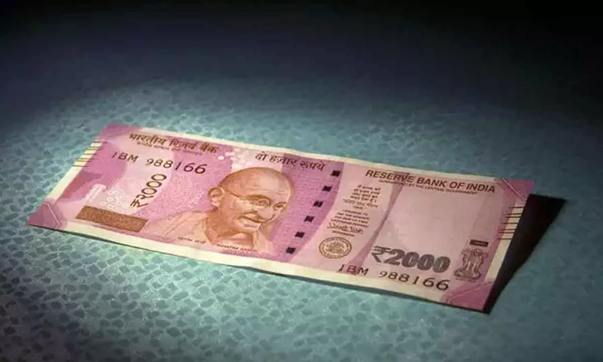 Steep drop in Rs 2000 notes in circulation