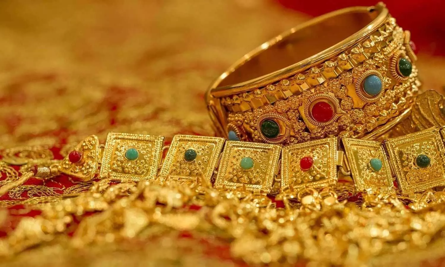 India imposes restrictions on gold jewellery imports, UAE exempt