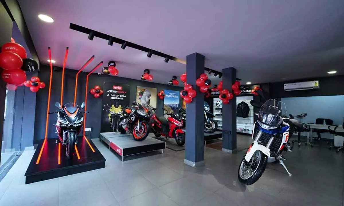 Piaggio opens Motoplex showroom