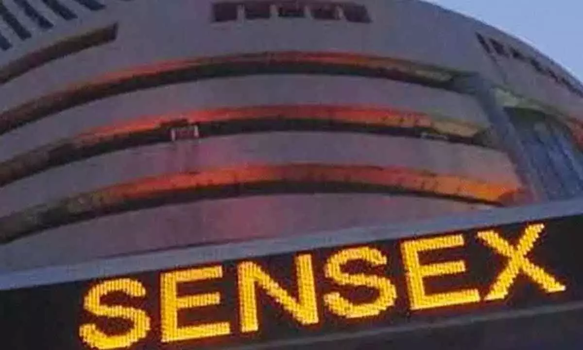 Sensex trades higher led by IT stocks