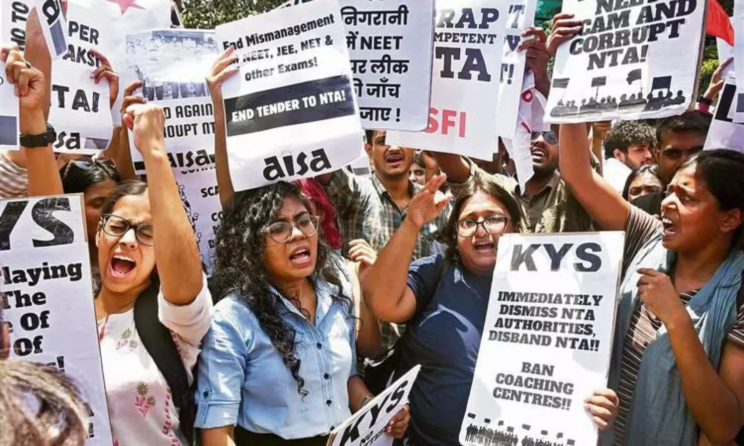 Student activists detained amid NEET protest outside Kishan Reddy’s s residence