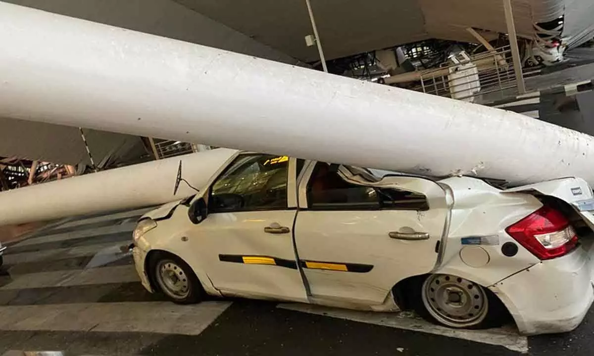 1 killed, 6 injured after roof collapses at Delhi airport