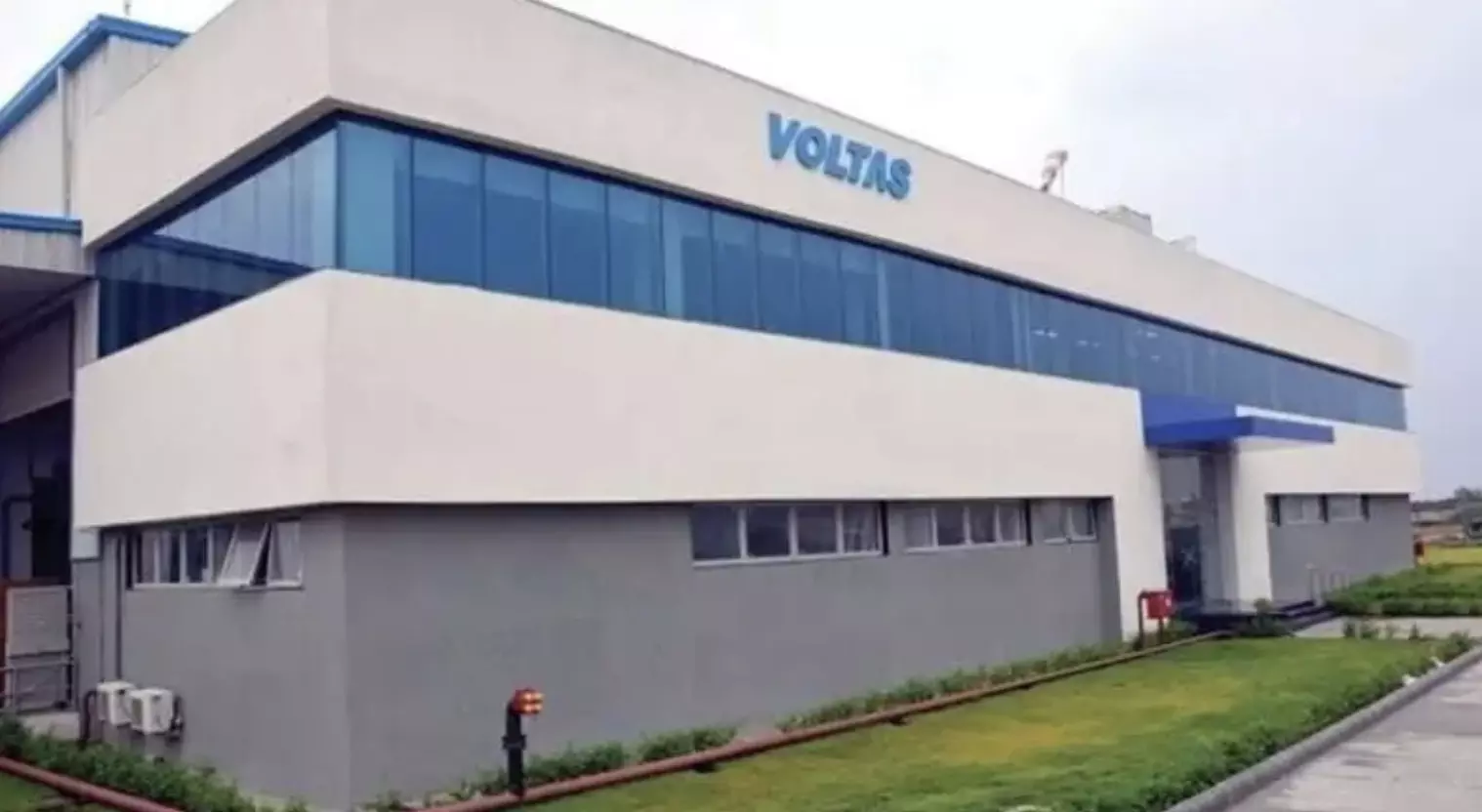 Voltas shares skyrocket from ₹827  to ₹1,485 in just 8 months should you consider investing?